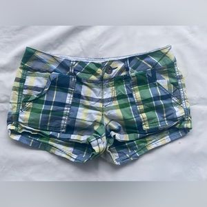 Women’s Aeropostale green/white/yellow/blue Plaid Stretch Shorts Size 7/8 NWOT